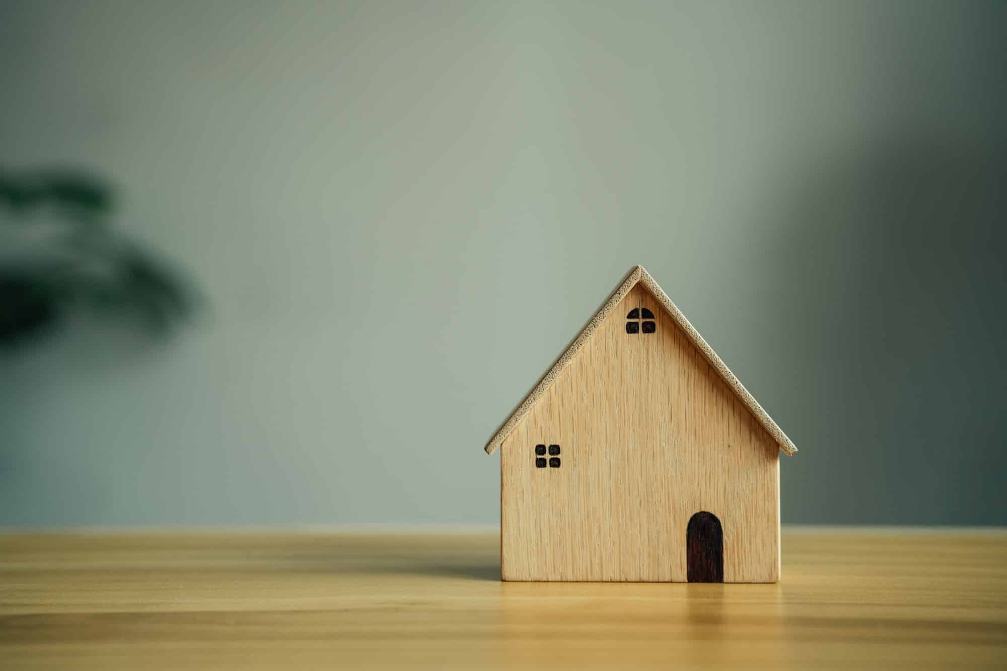Récession et immobilier : faut-il investir ?